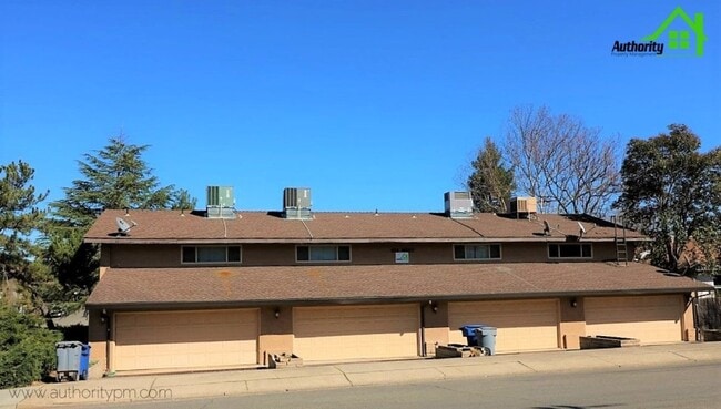 Building Photo - 915 West St