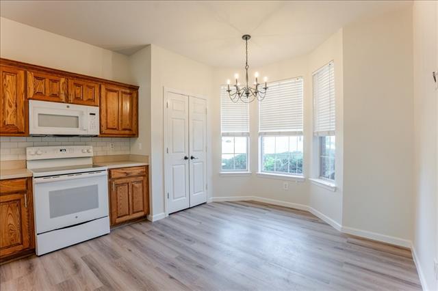 Building Photo - 10332 Trevino Ln
