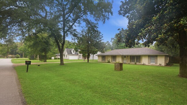 Building Photo - 1511 Sungail Dr