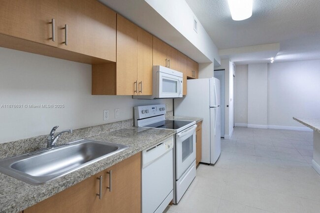 Building Photo - 2350 SW 27th Ave