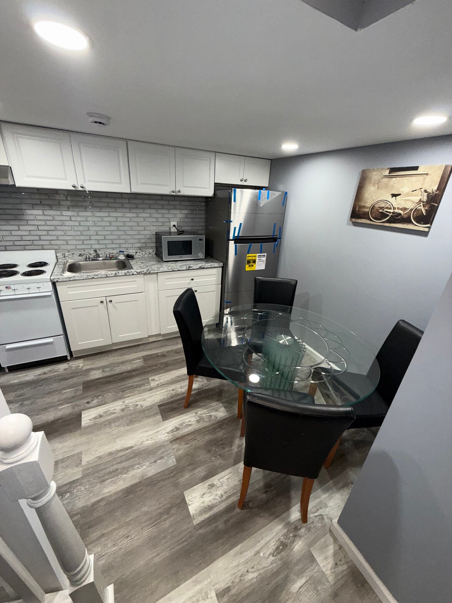 Building Photo - 8 Woody Pl