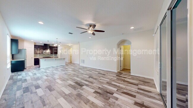 Building Photo - 65 Lone Eagle Way