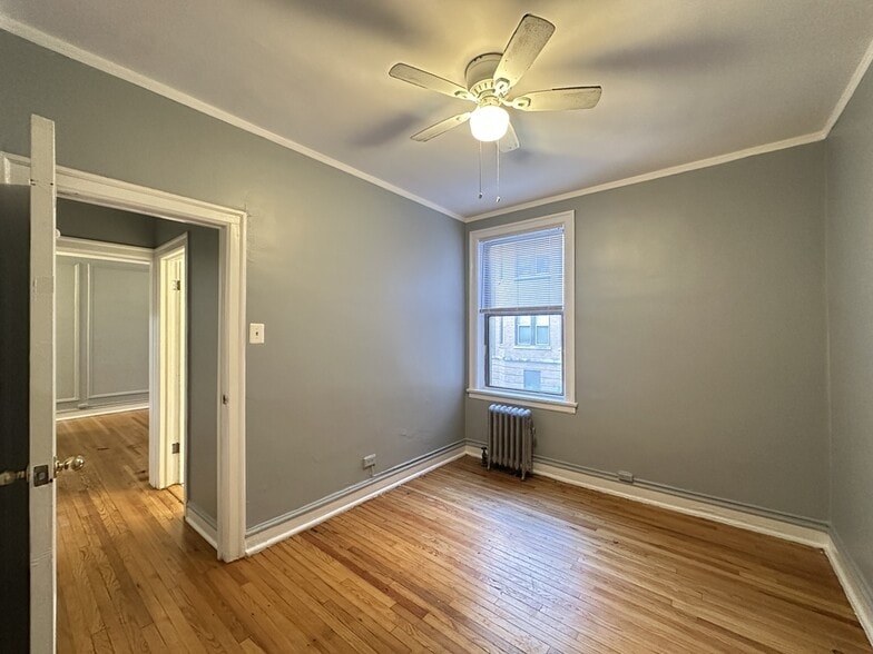 Building Photo - 1369 W Estes Ave