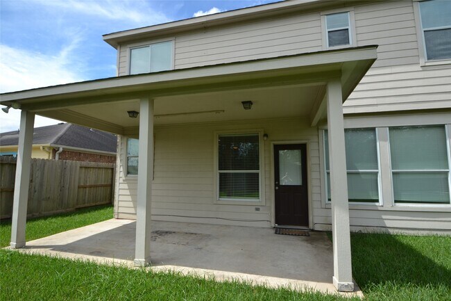 Building Photo - 2110 Banfield Ct