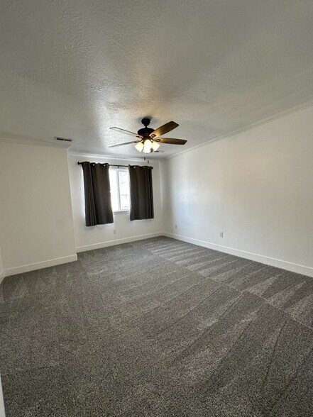 Building Photo - 1212 S 1410 E