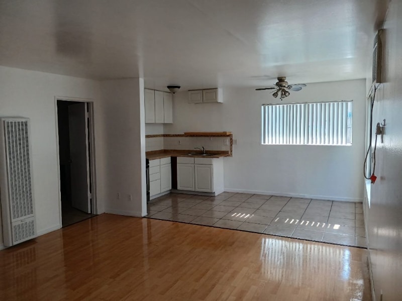 Building Photo - 1405 N New Hampshire Ave