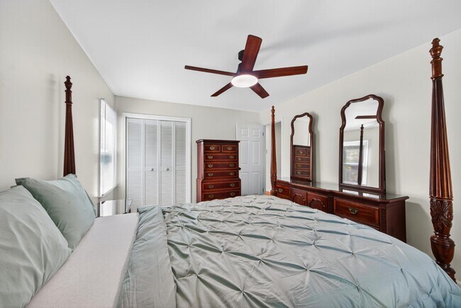 Building Photo - 1353 Secessionville Rd