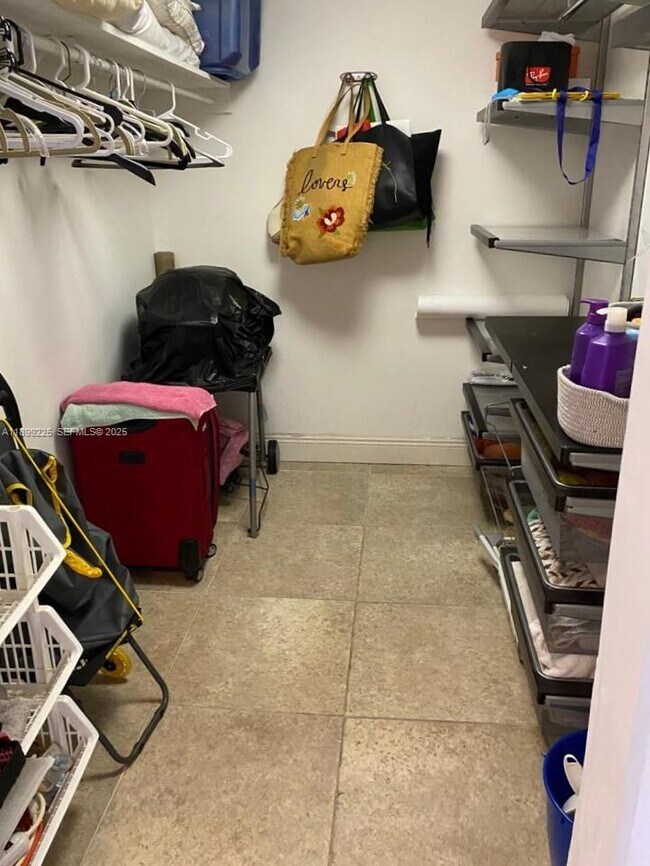 Building Photo - 5401 Collins Ave