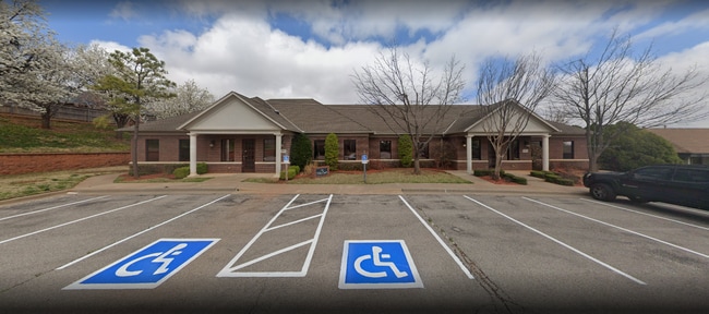 Building Photo - 6015 NW 120th Ct
