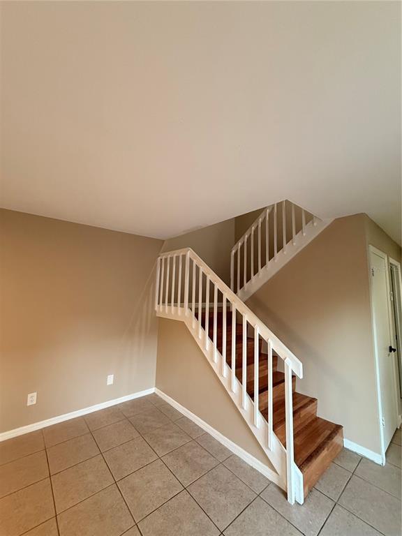 Building Photo - 5279 Coral Ct