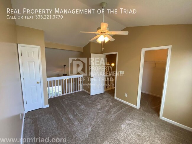 Building Photo - *Move In Special* $250 OFF MOVE IN SPECIAL...