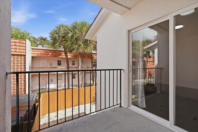 Building Photo - 3940 NW 76th Terrace