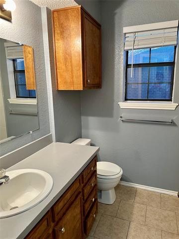 Building Photo - 2105 Melody Cir