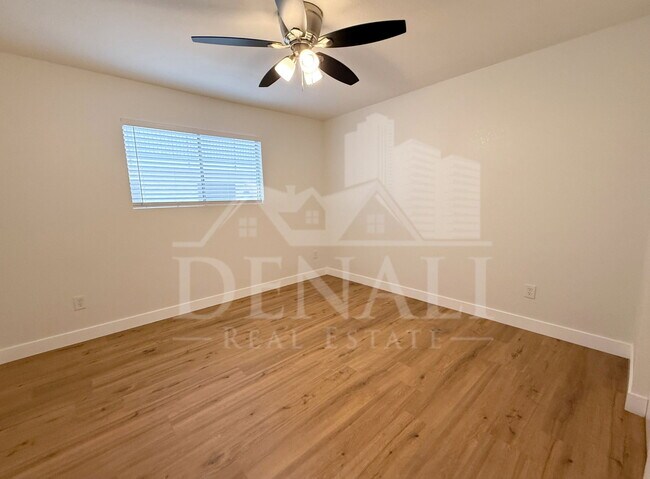 Building Photo - 18202 N Cave Creek Rd