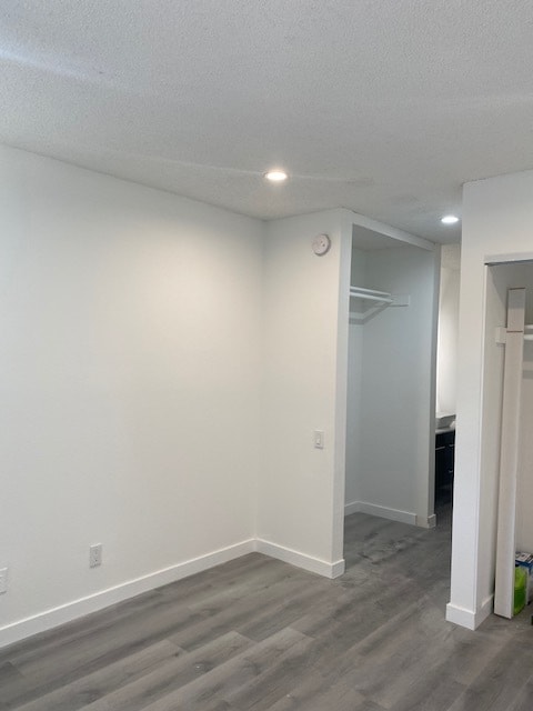 Building Photo - 5460 White Oak Ave