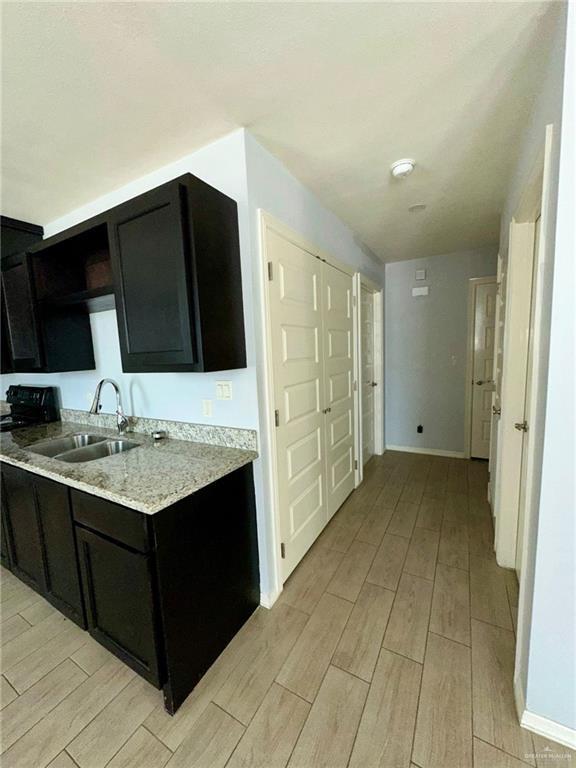 Building Photo - 1227 White Oak Dr