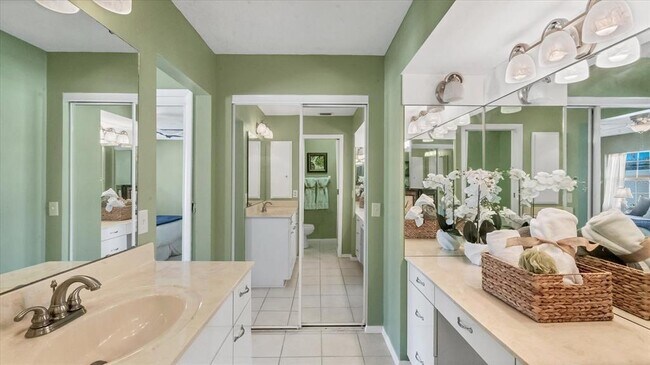 Building Photo - 3613 57th Ave Dr W