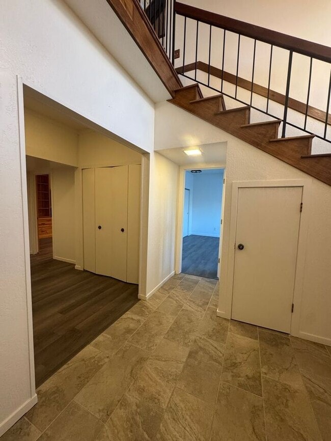 Building Photo - 4-Bed + Office | Reno Skyline Stunner | Fully Updated & Ready!