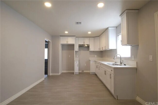 Building Photo - 24700 Antelope Rd