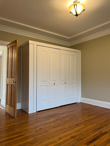 Building Photo - 3100 S Griffin Ave