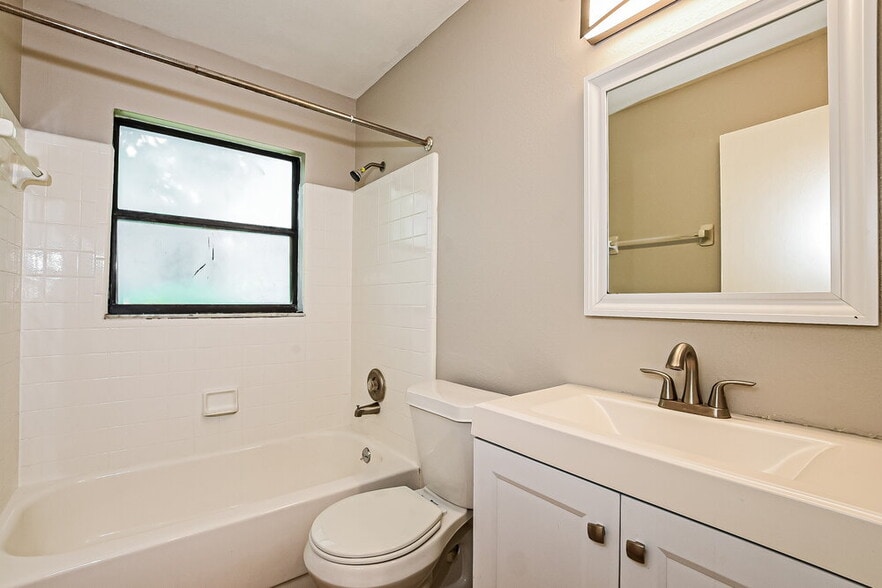 Building Photo - 8726 Gopher Ln