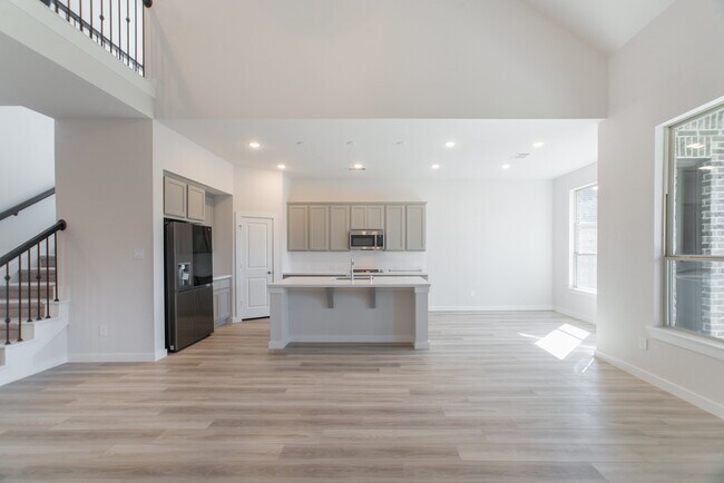 Building Photo - 17138 Crimson Crest Dr