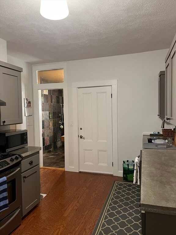 Building Photo - 11 Edwards St