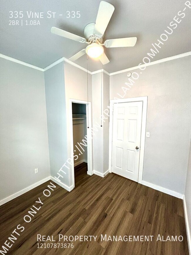 Building Photo - *MOVE IN SPECIAL* AVAILABLE NOW! 2 Bedroom...