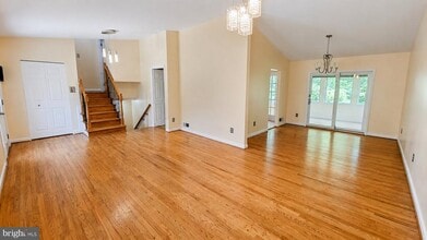 Building Photo - 1615 Ladd St