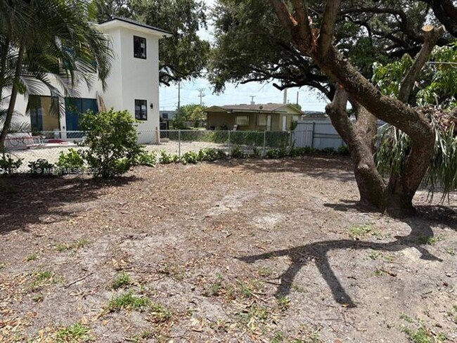 Building Photo - 3368 NW 51st Terrace