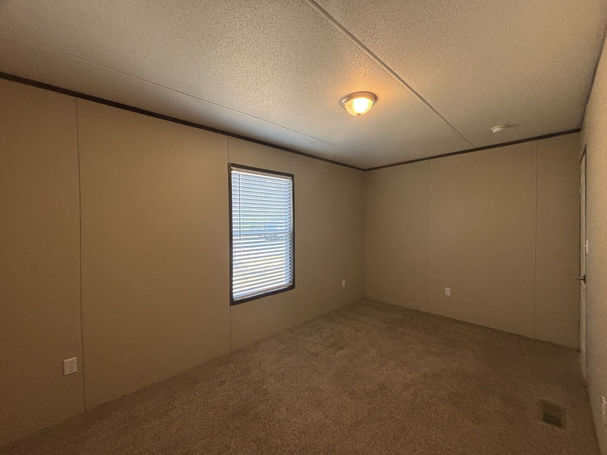 Building Photo - 123 Norene St