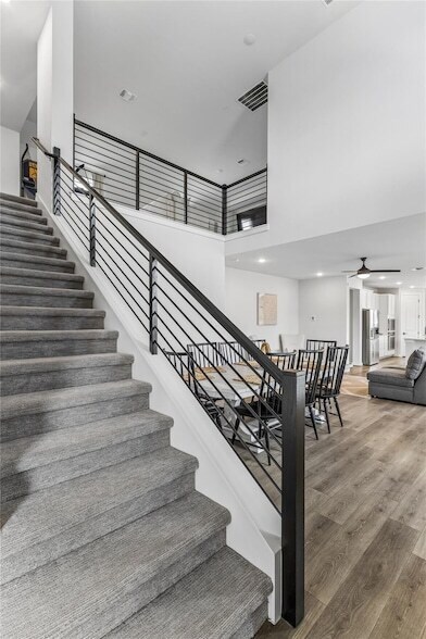 Building Photo - 684 Billowing Way