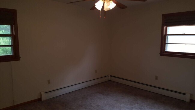 Building Photo - Updated 2 bd, 1.5 ba house, Parkade Sub., hardwoods, 5 min. from 70, fenced, avail now