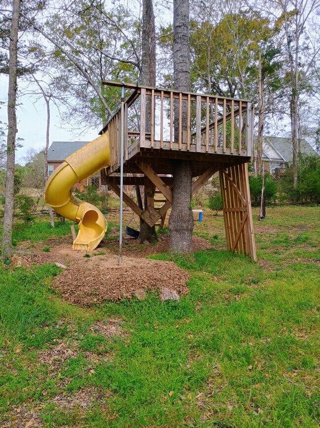 Building Photo - 2029 Sumter Landing Cir
