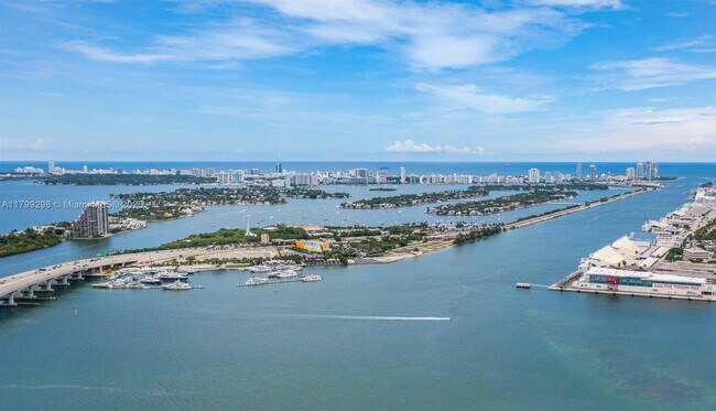 Building Photo - 888 Biscayne Blvd