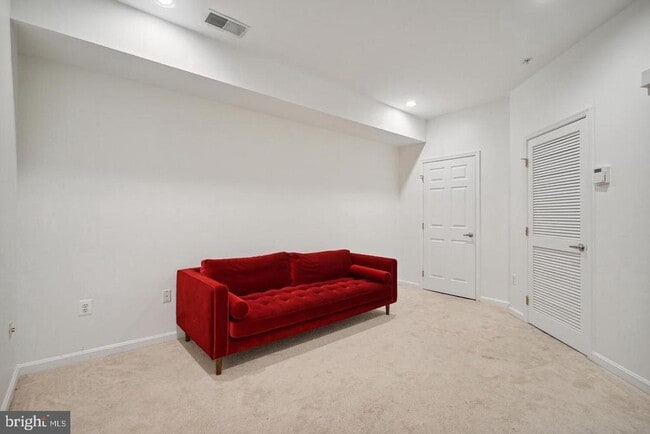 Building Photo - 6022 Madison Overlook Ct