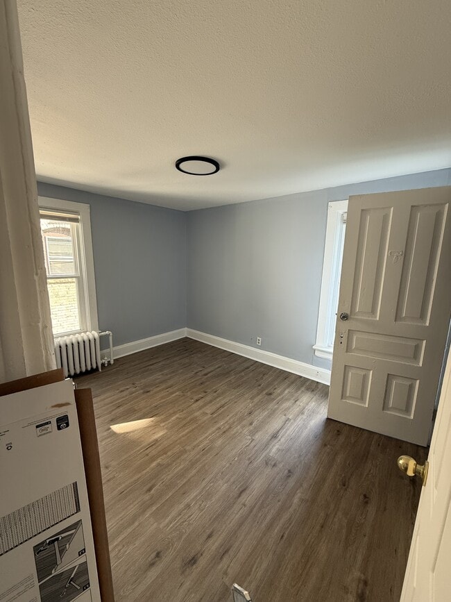Building Photo - 359 Maria Ave