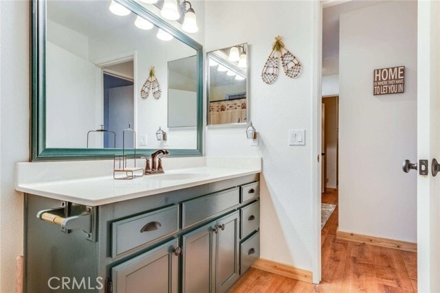 Building Photo - 513 W Victoria Ct