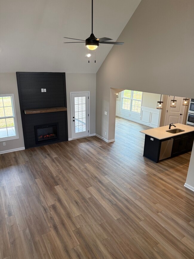 Building Photo - 1170 Gardenia Ln