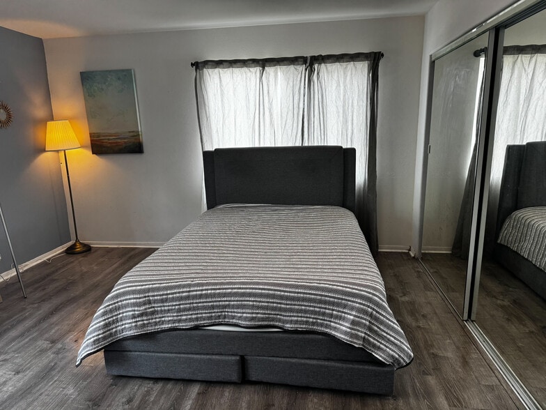 Building Photo - 44127 Chaparral Dr