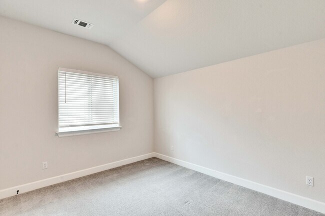 Building Photo - 265 Moonlit Stream Pass