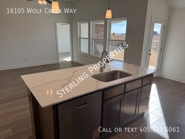 Building Photo - 16105 Wolf Crk Wy