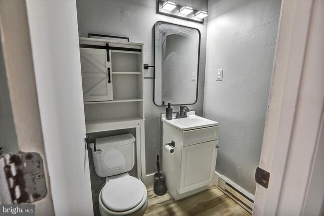 Building Photo - 63 Town Pines Ct