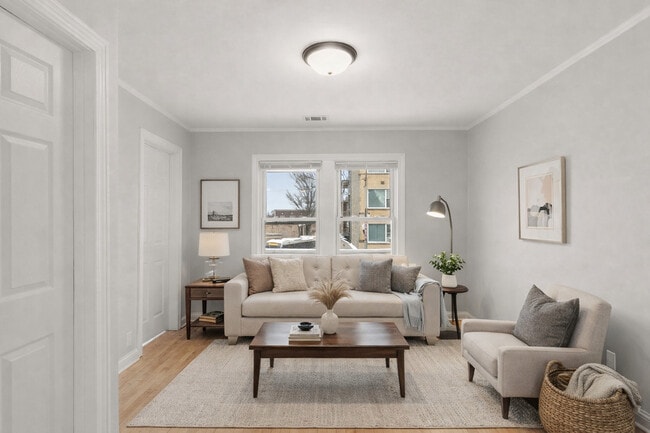 Building Photo - 1144 N Austin Blvd