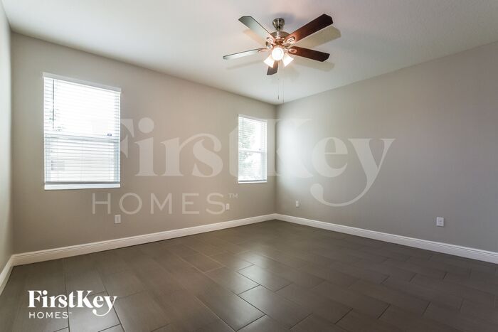 Building Photo - 12018 Sumter Dr