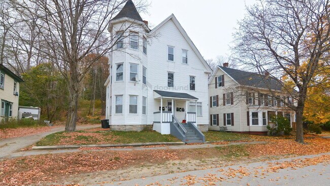 Building Photo - 144 Franklin St