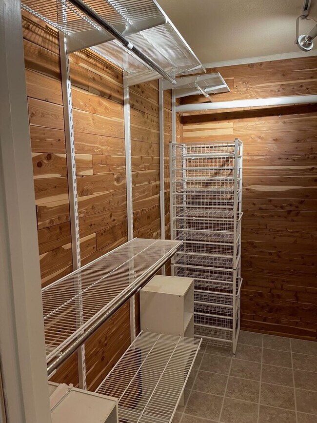 Building Photo - LIVE AT THE RESORT - Upgraded 1 Bedroom Co...