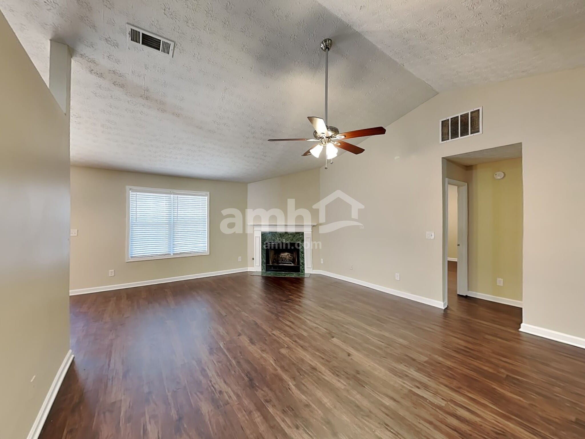 Building Photo - 3009 Sentinel Cir