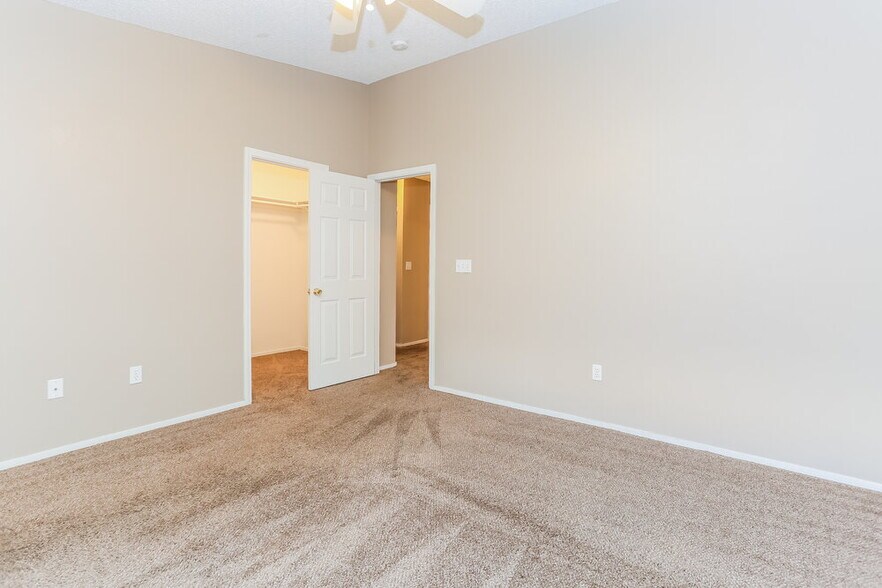 Building Photo - 1811 Panther Pl