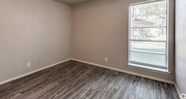 Building Photo - 5307 E 47th Pl